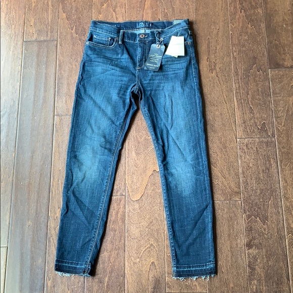 Lucky Brand Brooke Capri Jeans NWT Size 6/28 - Picture 2 of 7
